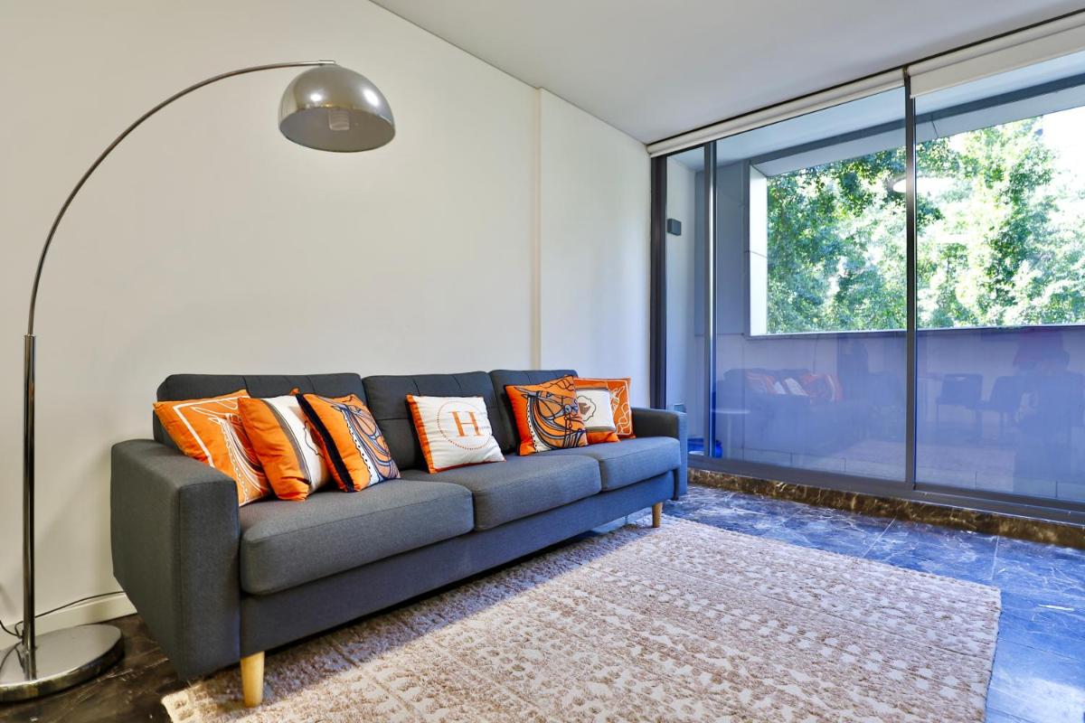 Image 1 of CBD Harbour Retreat – Lovely 2BR Home