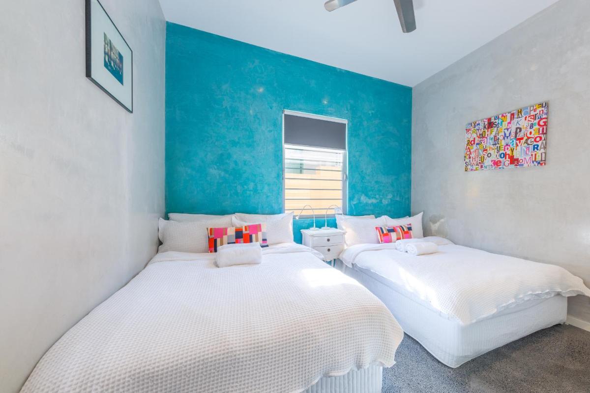 Image 1 of Chic East Sydney Pad