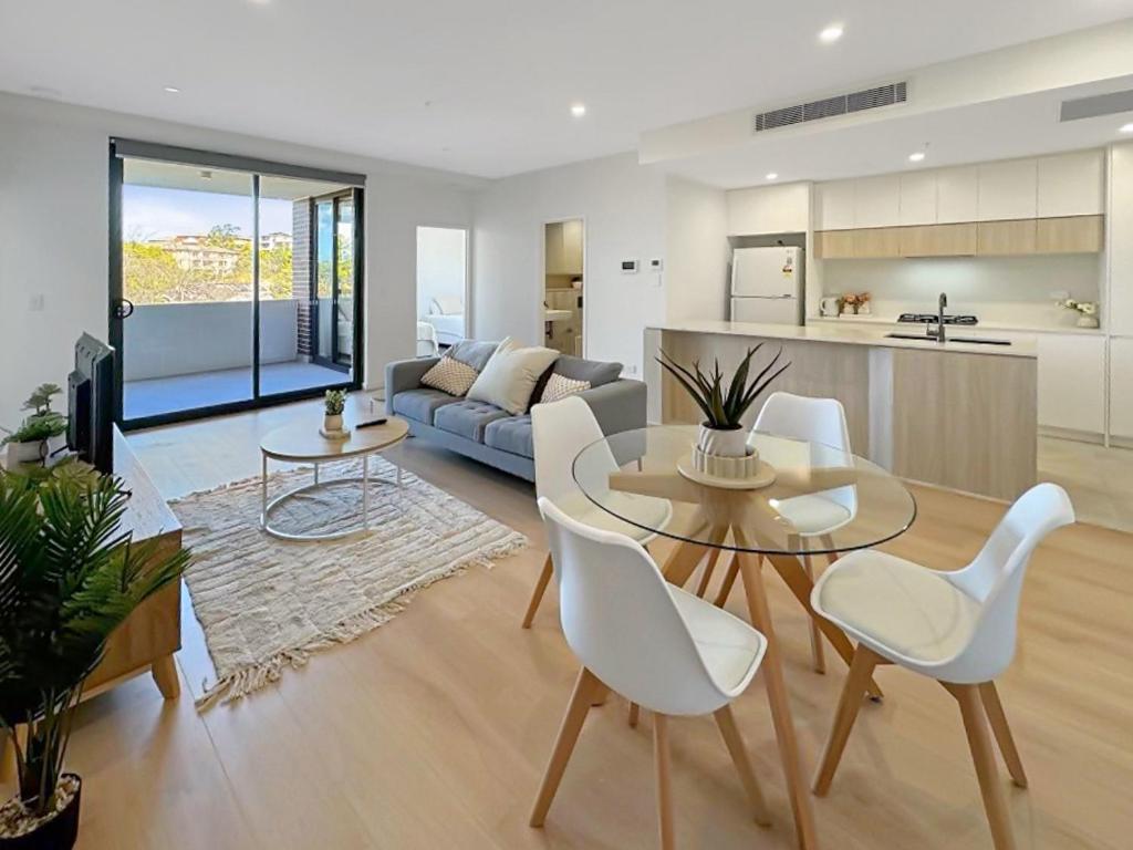 Image of Contemporary 2BR with Balcony & Parking near Airport