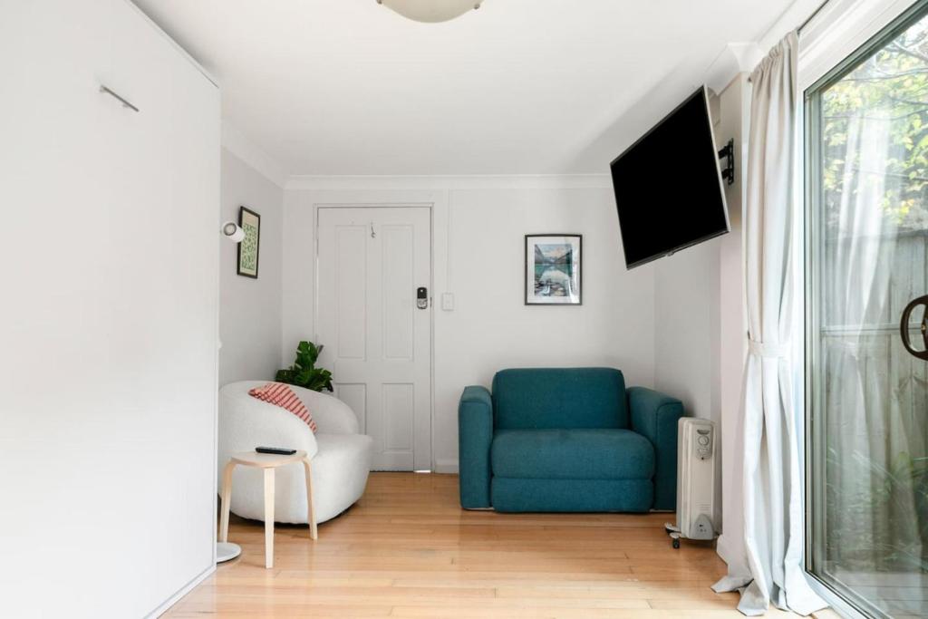 Image of Cosy, Compact and Private Studio Garden Apartment