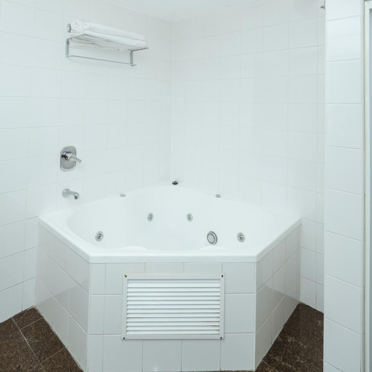 Image 4 of Cozy one bedroom unit in parramatta
