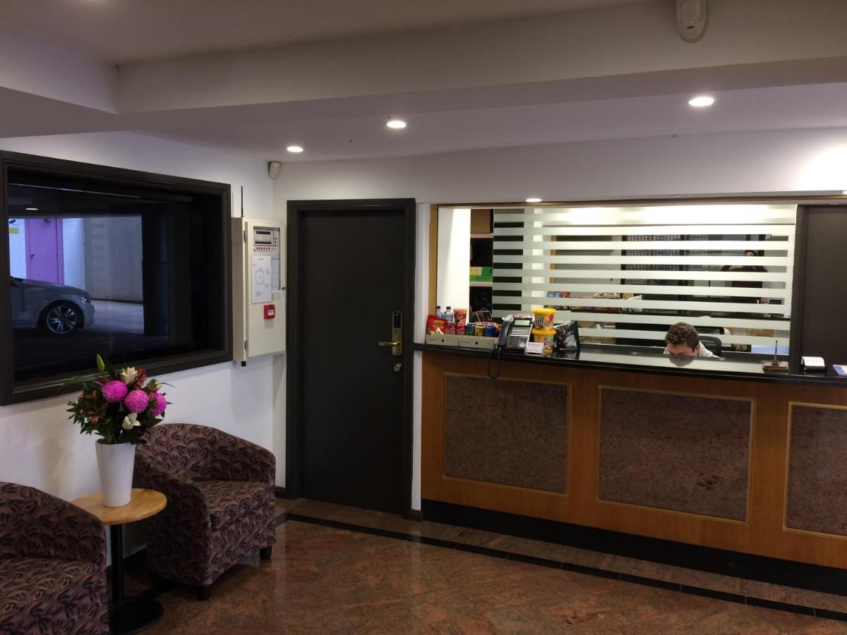 Image 4 of Edgecliff Lodge Motel