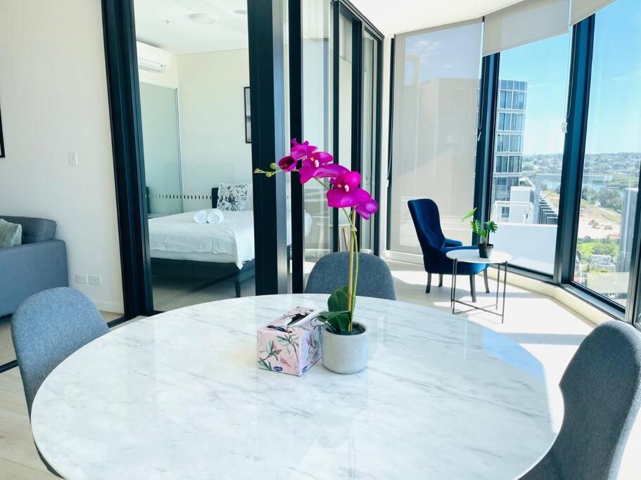 Image 6 of Fascinating waterview 2 bedrooms condo (Parking)