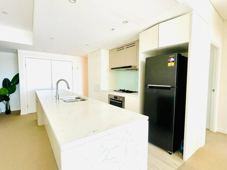 Image 3 of Fascinating waterview 2 bedrooms condo (Parking)