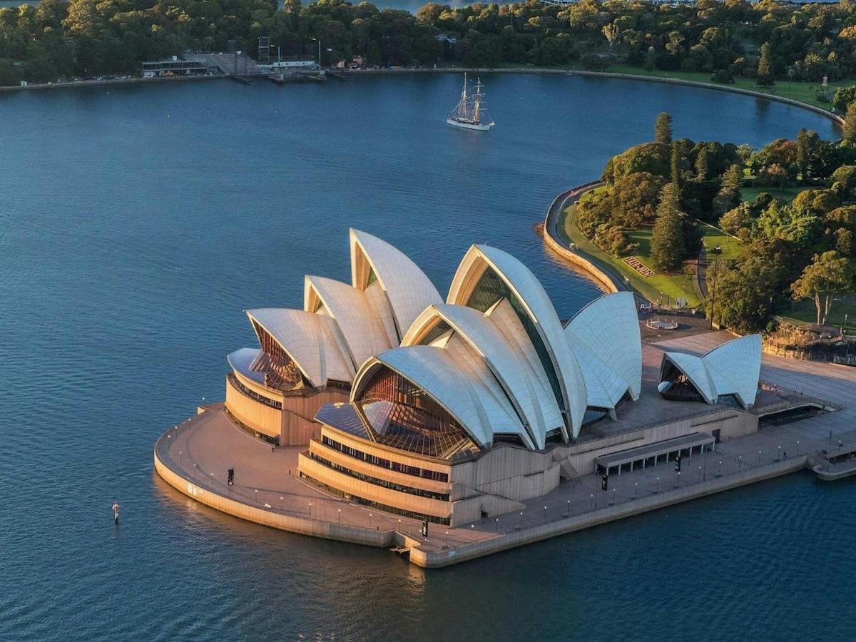 Image 4 of Ground-Floor Retreat in Dawes Point
