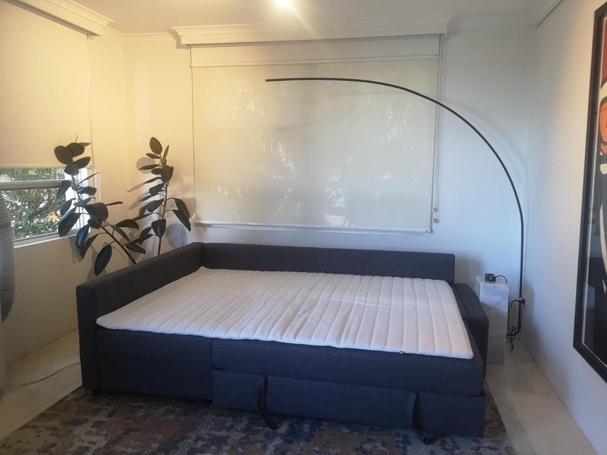 Image 6 of Harbourside7 – modern 1br unit with fab views