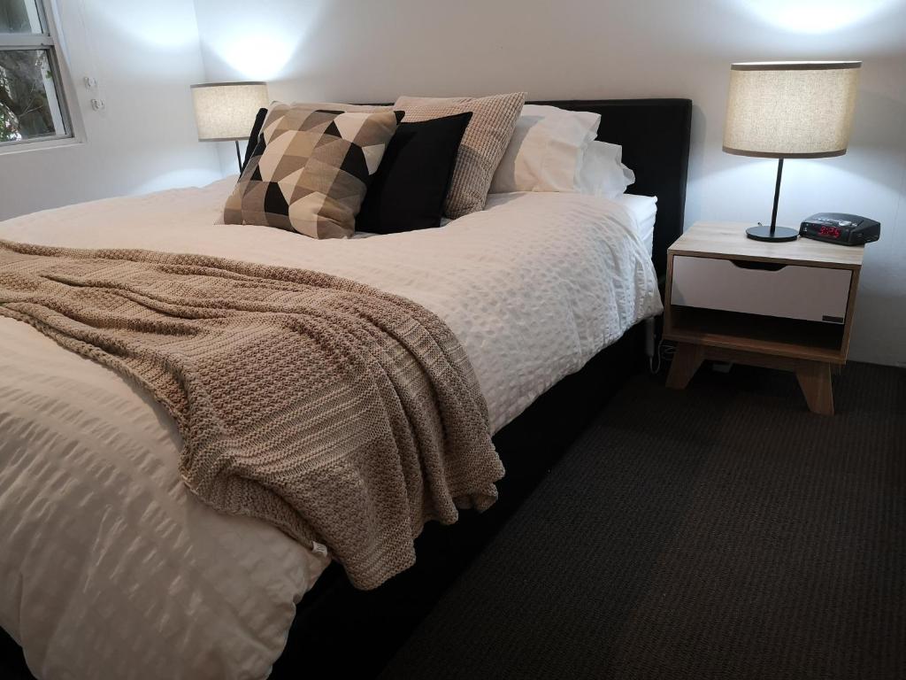 Image of Harbourside7 – modern 1br unit with fab views