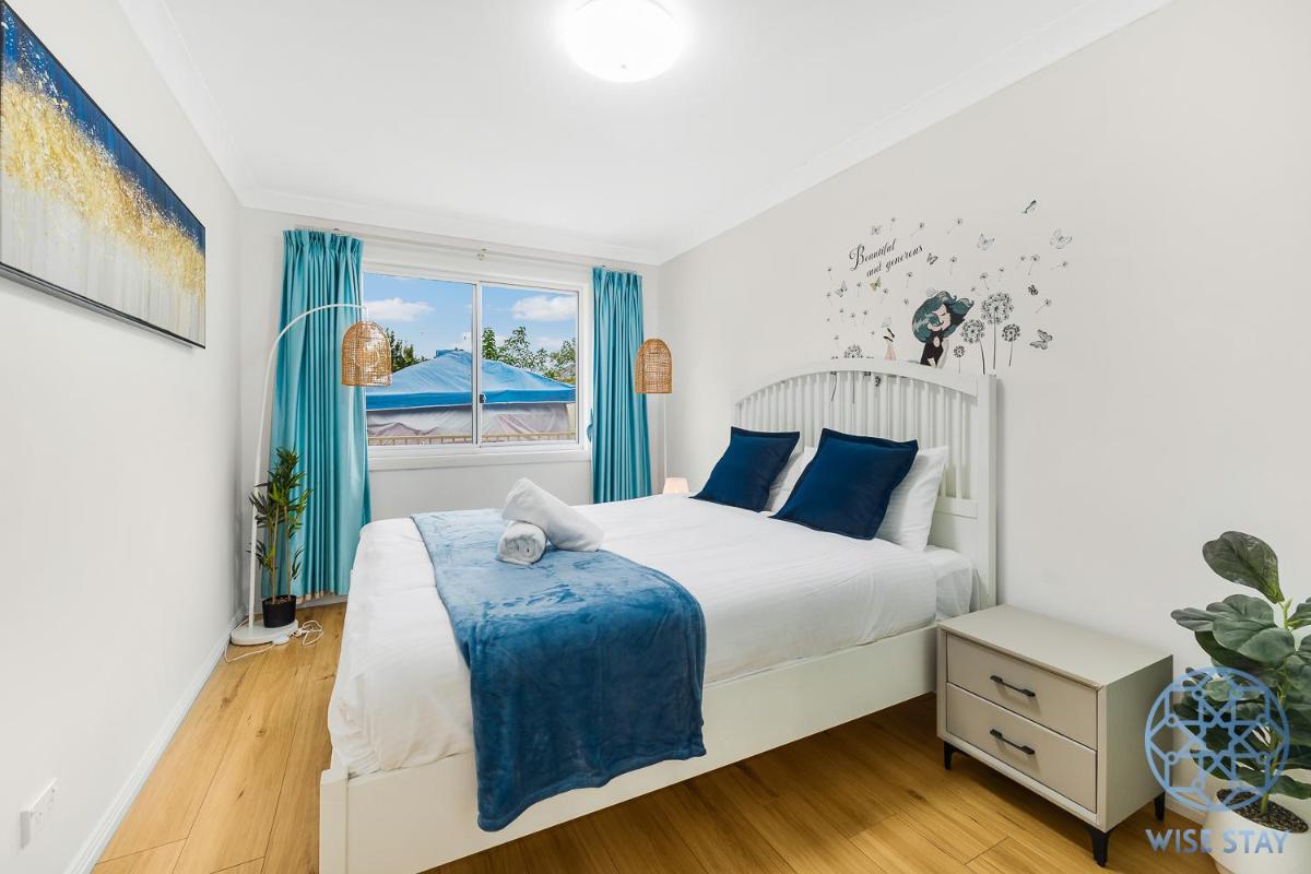 Image 1 of Hurstville 2Br Granny flat near Shopping & Train