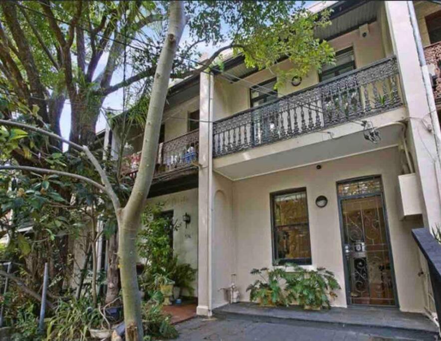 Image 2 of Immaculate 3 Bed City Home – Close to Everything!