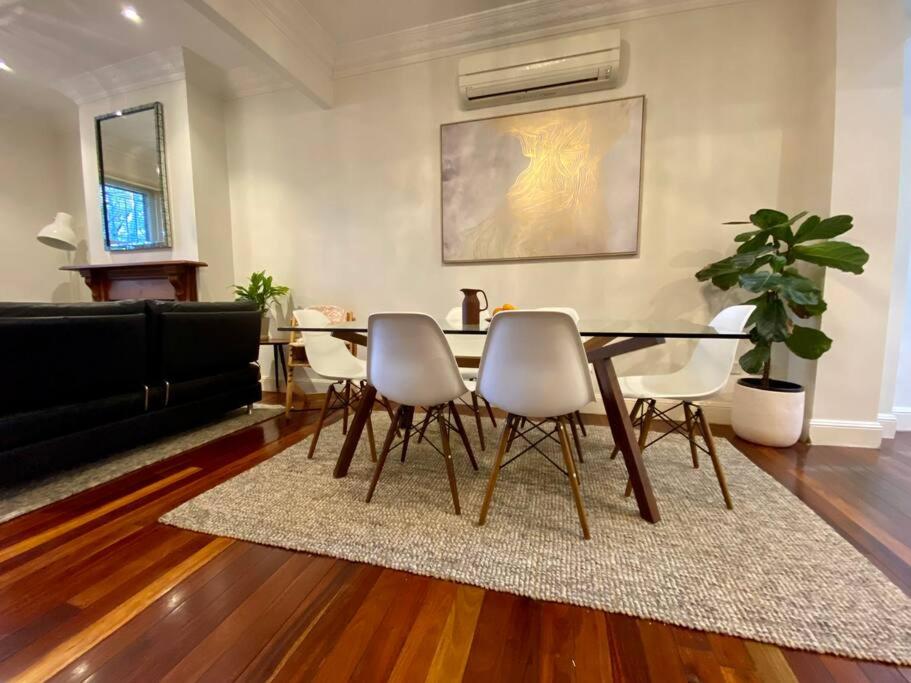 Image 1 of Immaculate 3 Bed City Home – Close to Everything!