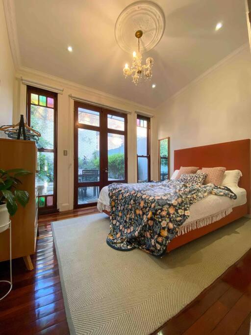 Image 3 of Immaculate 3 Bed City Home – Close to Everything!