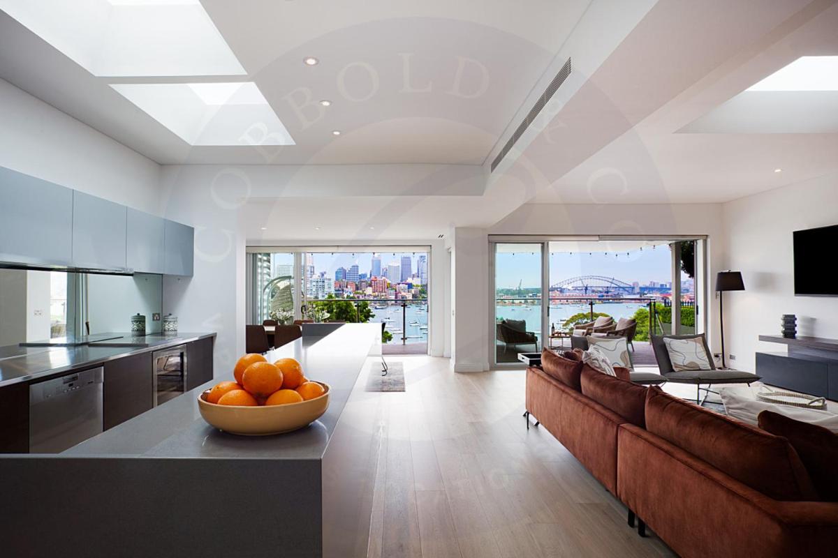 Image 1 of Kanangra – A Superb House on Sydney Harbour