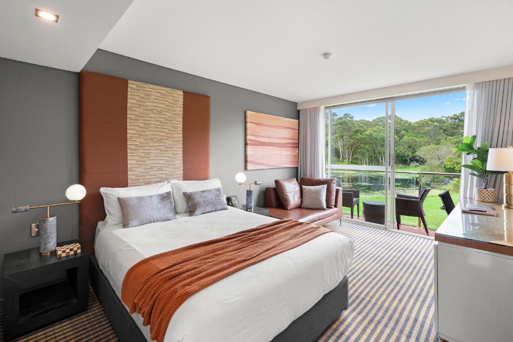 Image of Lakeside Hotel and Conference Centre