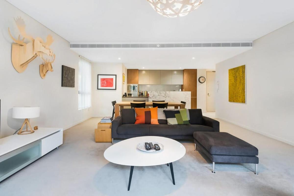 Image 3 of Leafy Inner City Apartment Camperdown