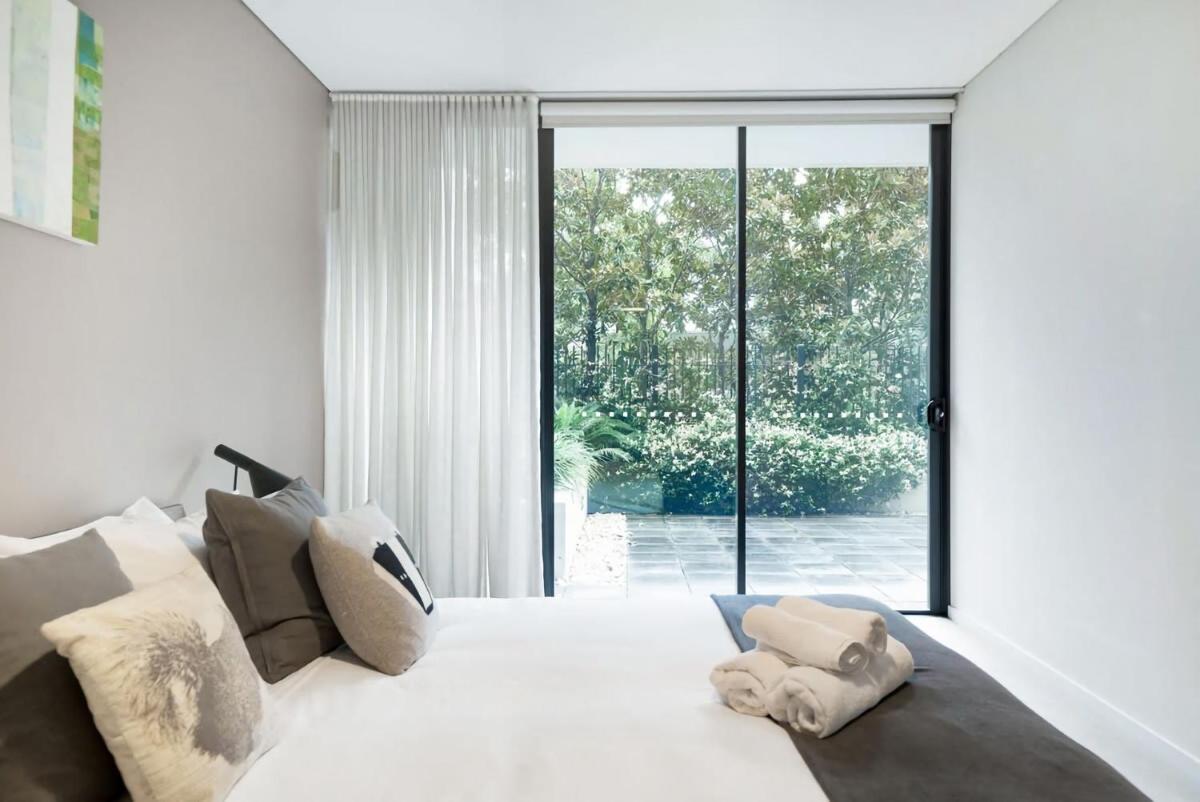 Image 6 of Leafy Inner City Apartment Camperdown