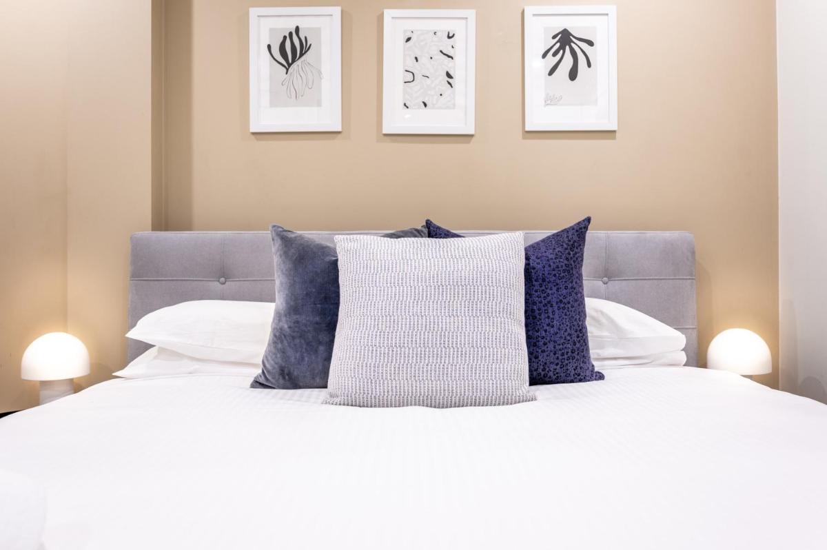Image 1 of Light Resort Style Haven in Darling Harbour