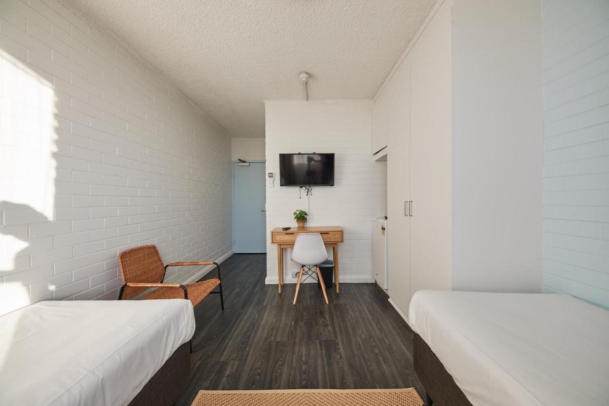 Image 4 of Little Coogee Hotel