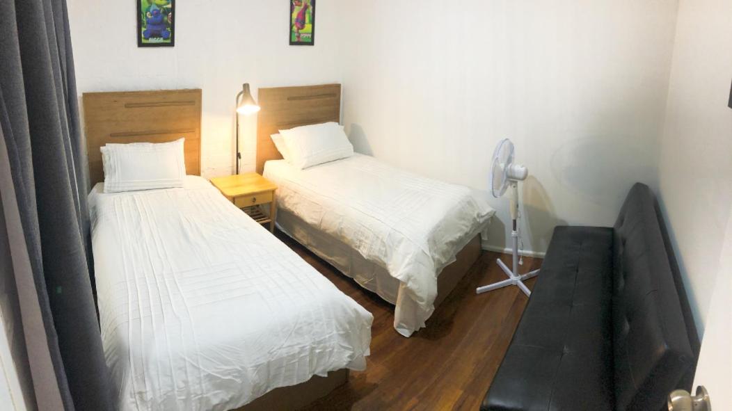 Image 1 of Low price clean linen and free stuff No 2 plenty of on street parking G1