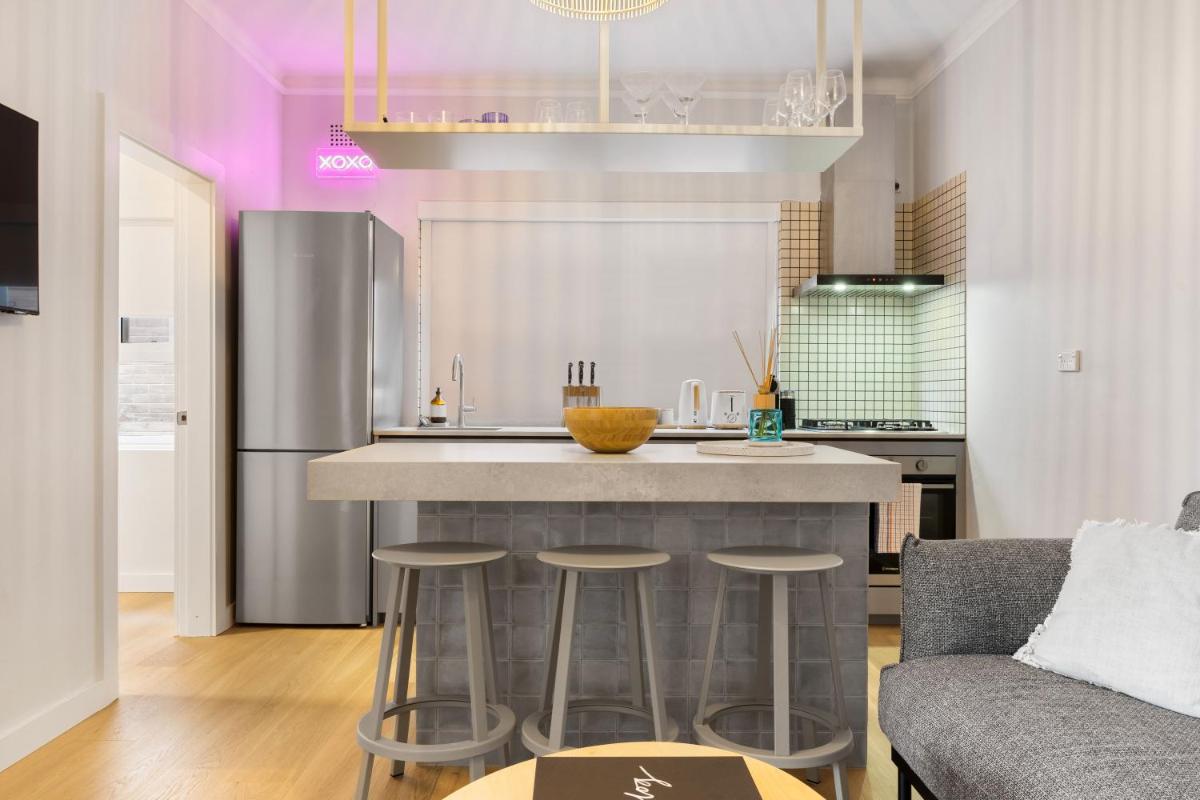 Image 3 of Luxe 2BR with Smart TV Steps from Bondi Beach