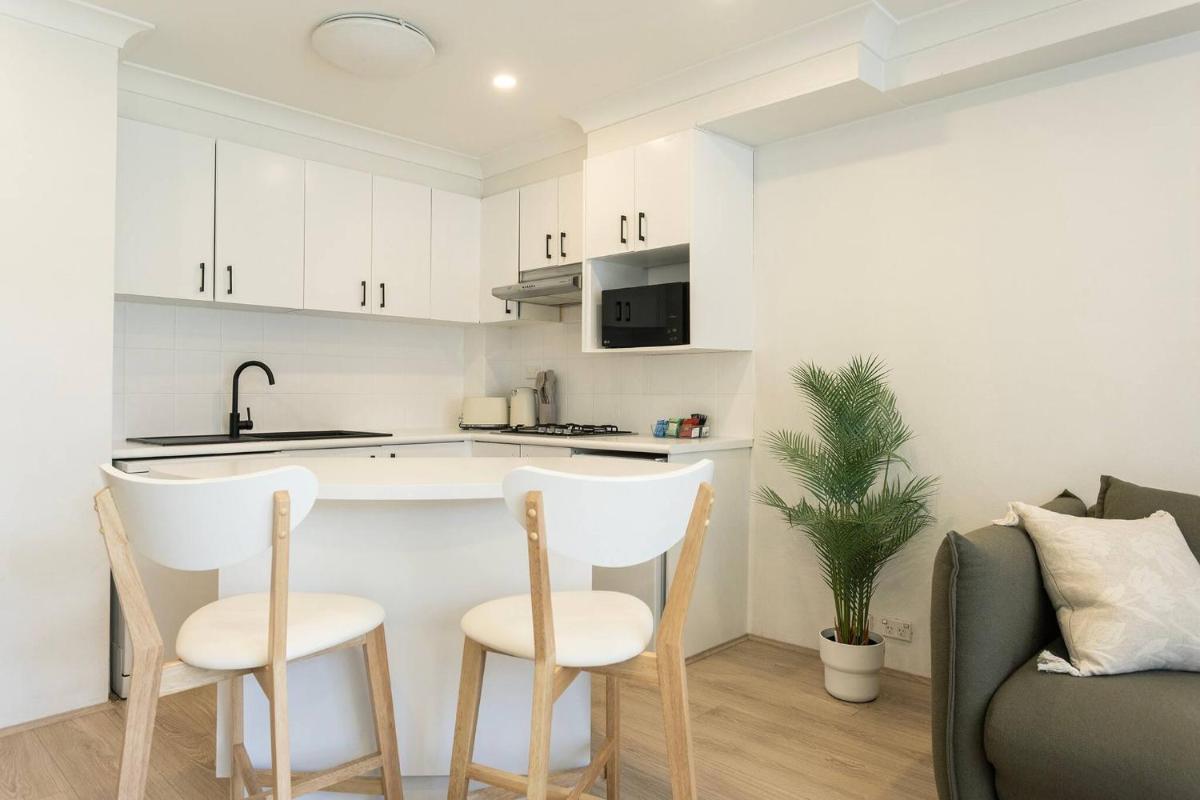 Image 5 of Luxurious Manly Retreat with Beachside Bliss
