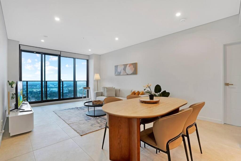 Image 4 of Modern 2BR with City Views & Pool Near Parramatta