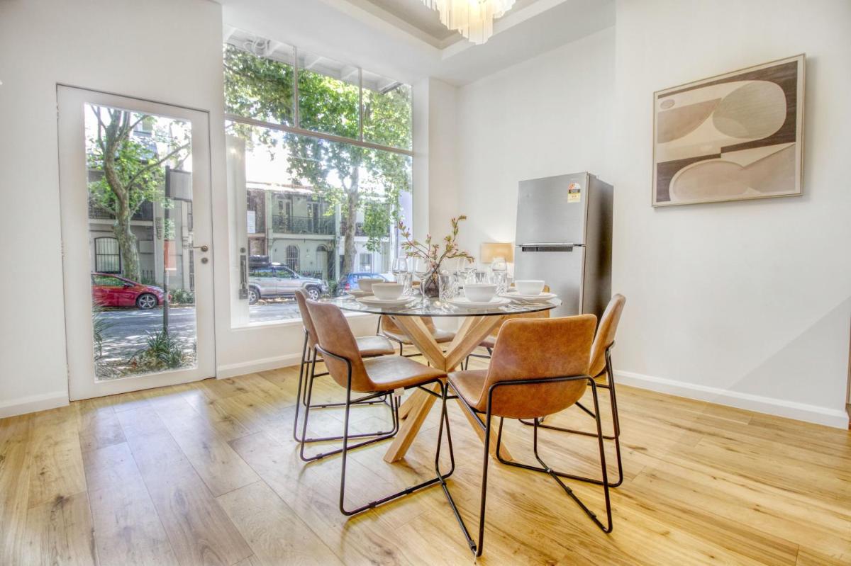 Image 2 of Modern 3-Bedrooms Townhouse in an Paddington