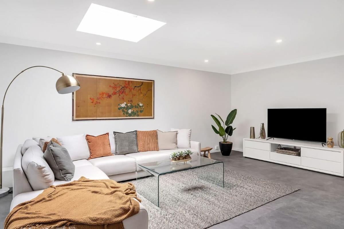 Image 4 of Modern Balmain Abode