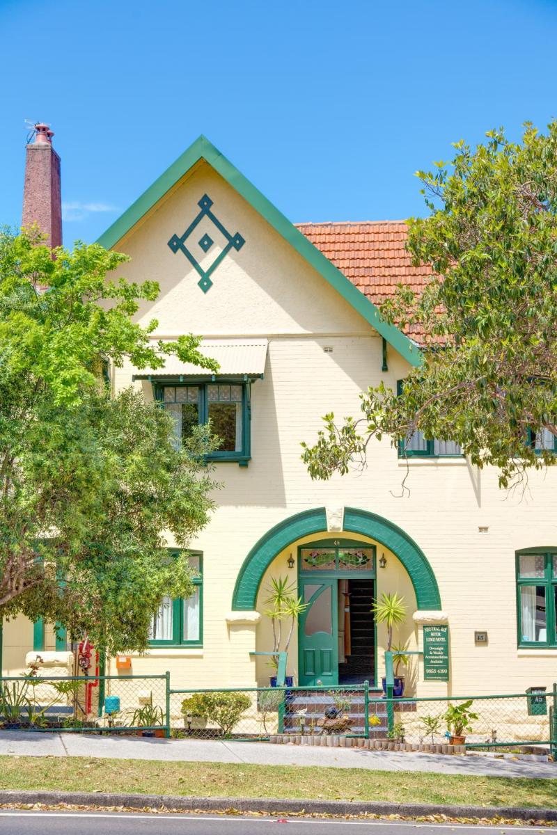 Image 5 of Neutral Bay Lodge