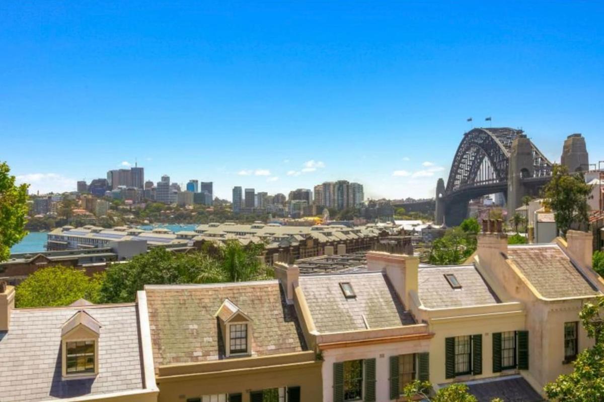 Image 6 of STUNNING SYDNEY HOME 8