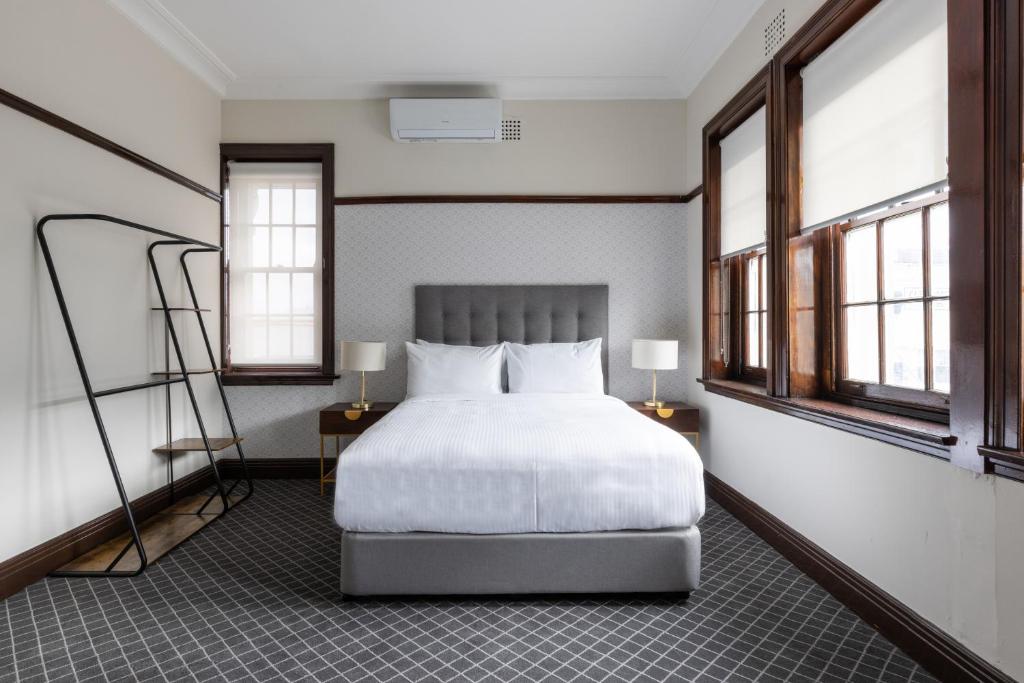 Image of Southern Cross Hotel