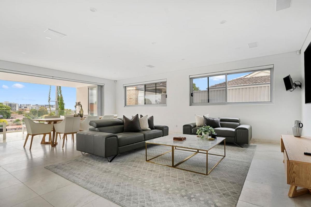 Image 5 of ‘Starlight’ A Slice of the Hollywood Hills in Bexley