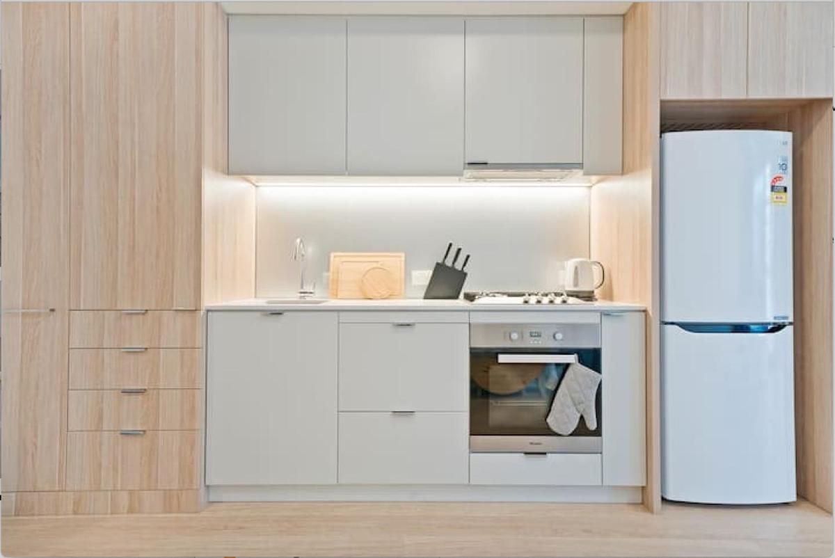 Image 4 of Stylish 1BR Entire CBD Apt 5 Minutes Train Station