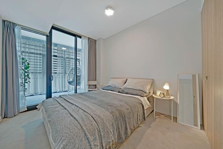 Image 1 of Stylish 1BR Entire CBD Apt 5 Minutes Train Station