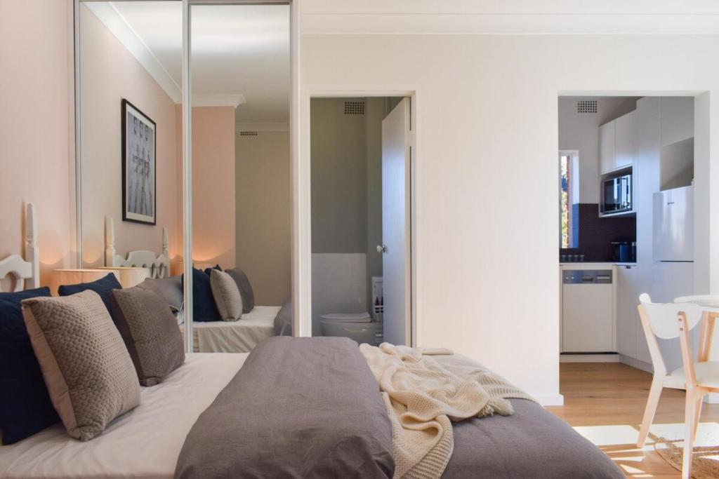 Image of Sun-Drenched 1 Bed Studio Apartment In Newtown