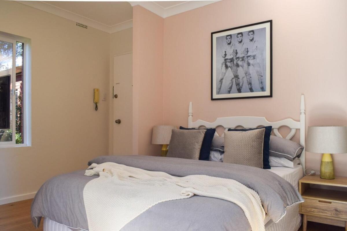 Image 4 of Sun-Drenched 1 Bed Studio Apartment In Newtown