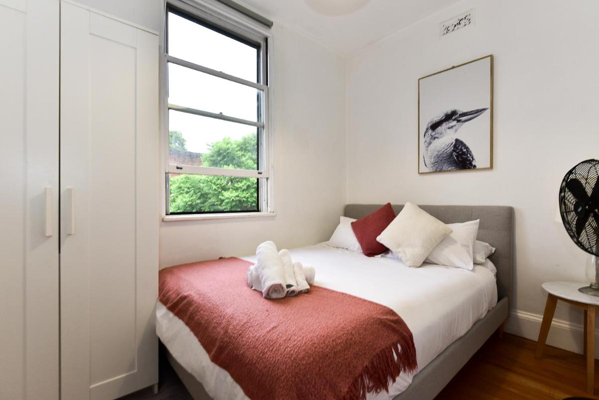 Image 6 of Sunny Apartment in Surry Hills
