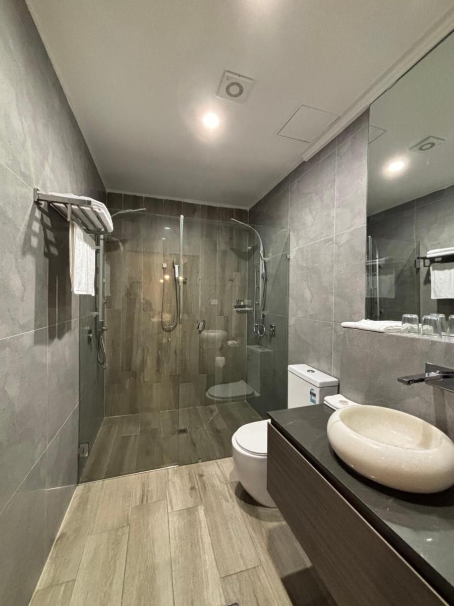 Image 2 of Sydney RiseOn Hotel
