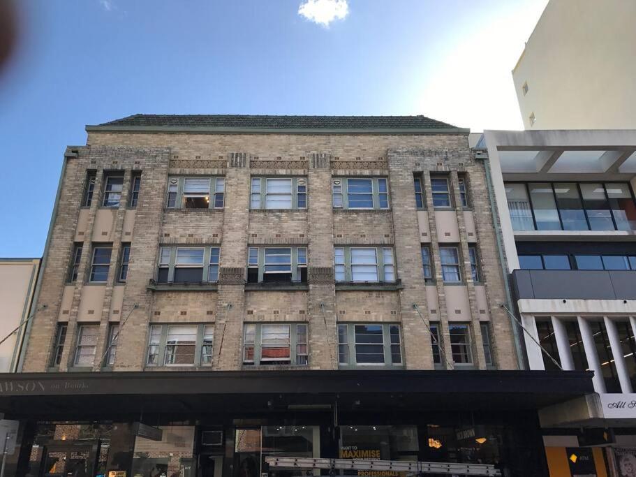 Image 2 of Taylor Square, Bourke St, Surry Hills, Darlinghurst