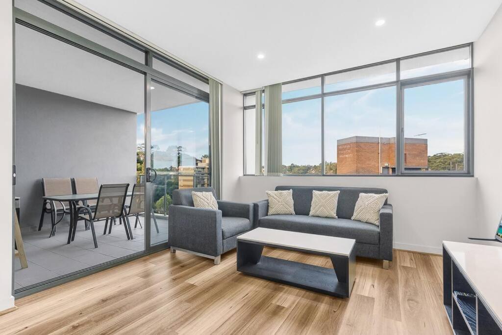 Image 3 of Two Bedroom Private Apartment In Lane Cove with Parking
