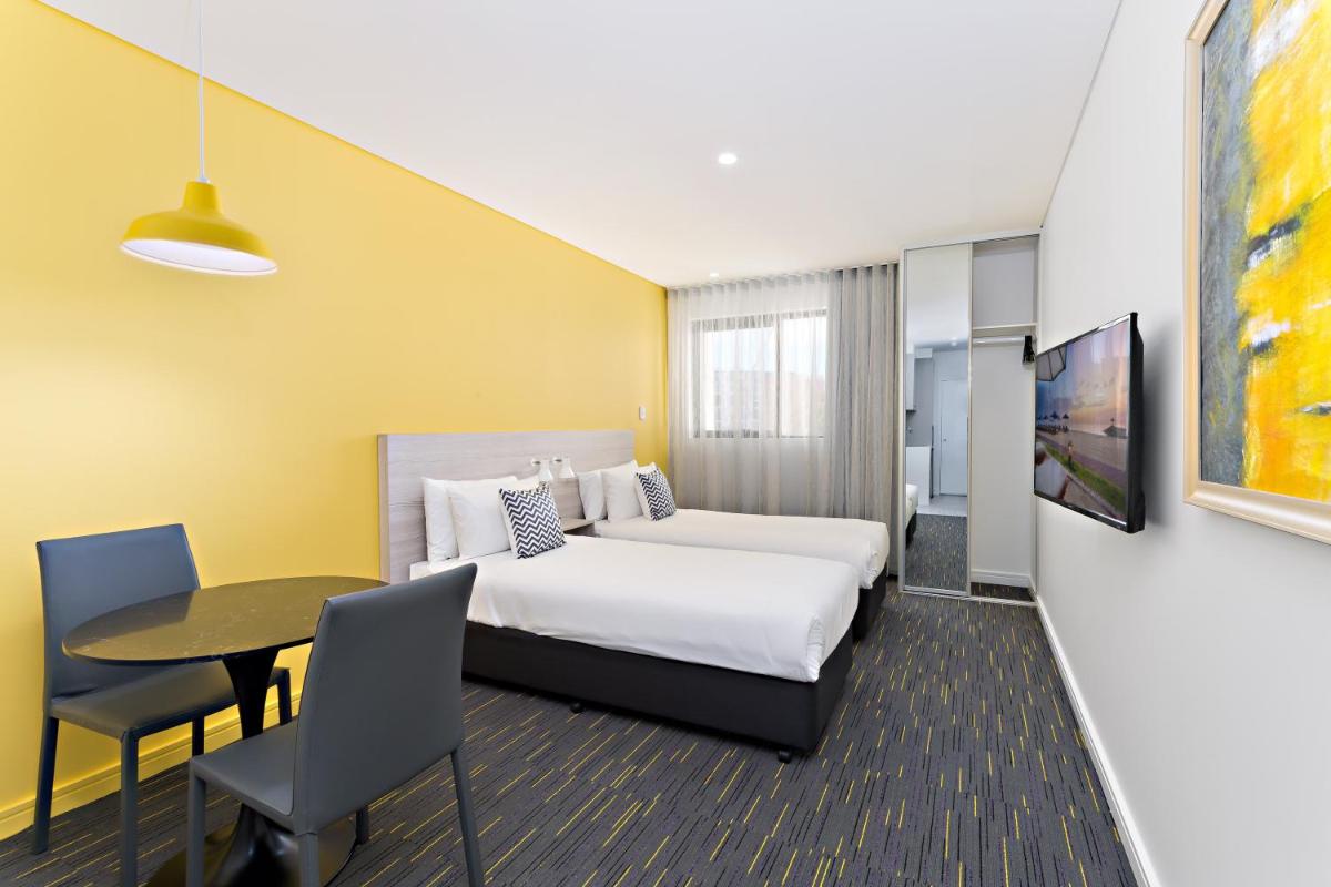 Image 4 of Value Suites Green Square