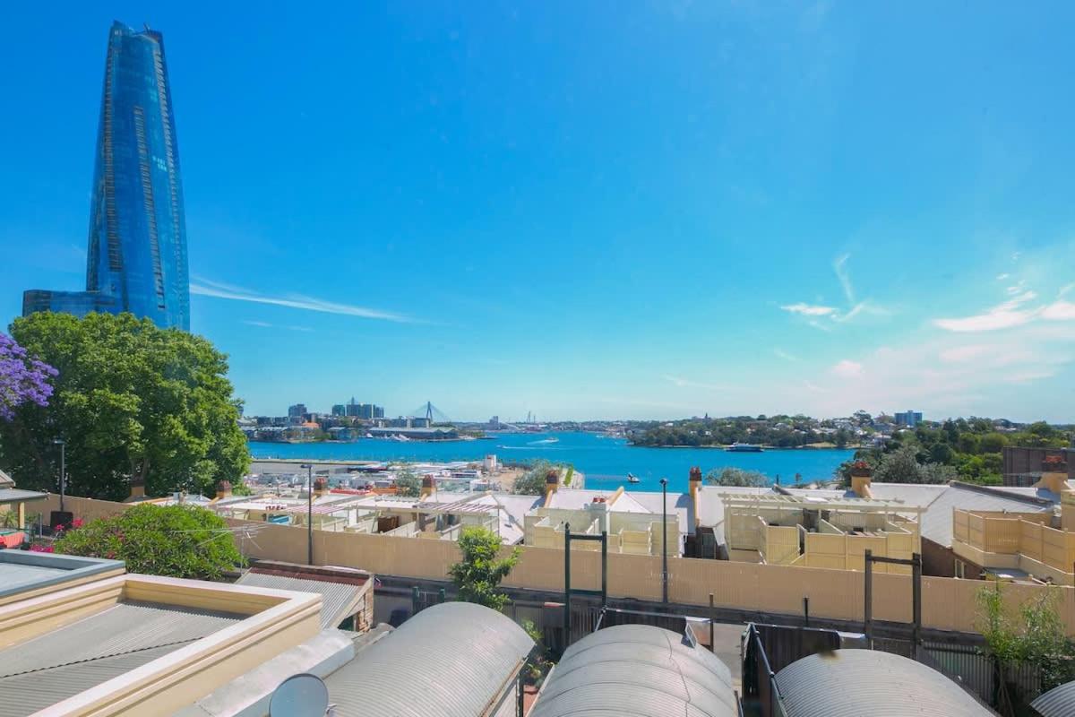 Image 1 of Waterview terrace in rock